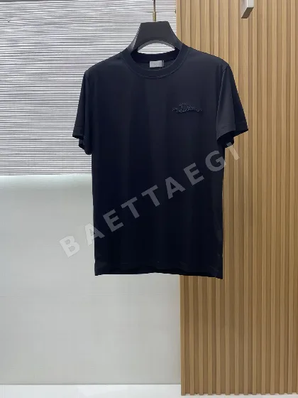 디올 반팔 티셔츠 47521