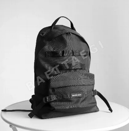 발렌시아가 나일론 백팩 186541
