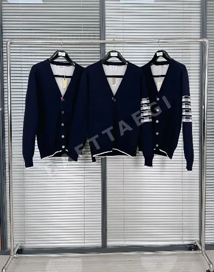 톰브라운 체크 크루넥 가디건 159479