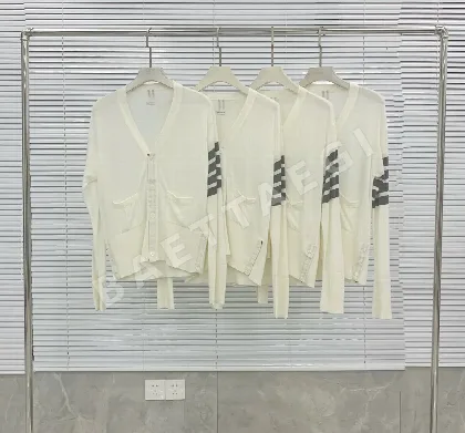 톰브라운 다크 그레이 4바 스트라이프 울 가디건 126368