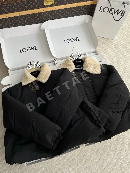 로에베 여성 퍼 카라 패딩 재킷 207298