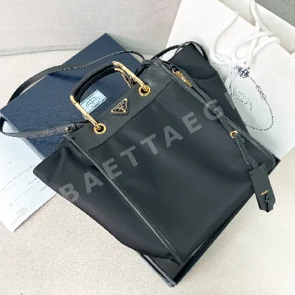 프라다 나일론 토트백 1BG578
