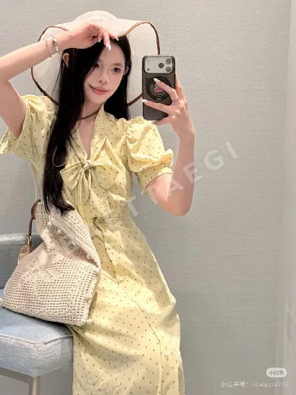 미우미우 페일 옐로우 레이스업 폴카 도트 원피스 151835