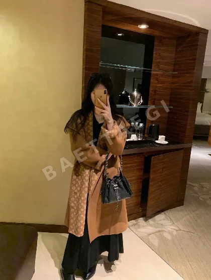 루이비통 오버사이즈 후드 캐시미어 자켓 202590