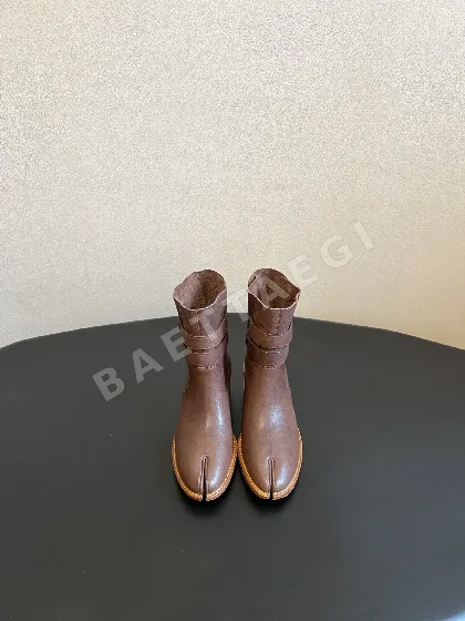 마르지엘라 부츠 스플릿 토 178874