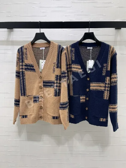 버버리 체크 V넥 여성 가디건 154694