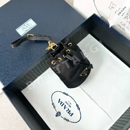 프라다 나일론 미니 복주머니 체인 가방 1TT202