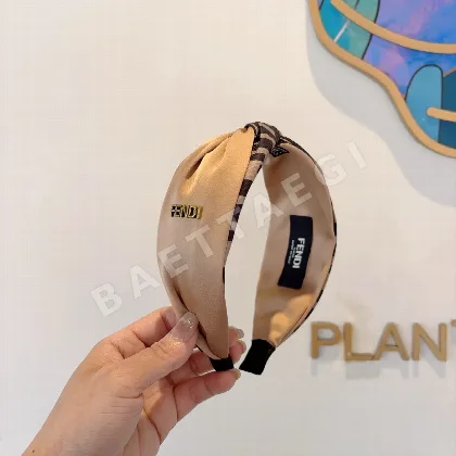 펜디 더블F 와이드 헤어밴드 185041