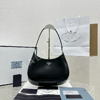 프라다 클레오 스몰 언더암 가방 136627