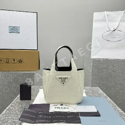 프라다 미니 소가죽 숄더백 136634
