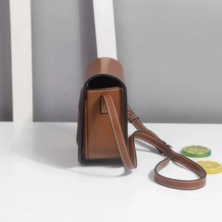 셀린느 퀴르 풀코백 이미지 8