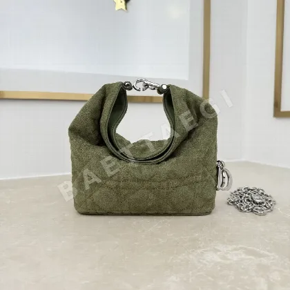 디올 뚜주흐 미니 버킷백 152327