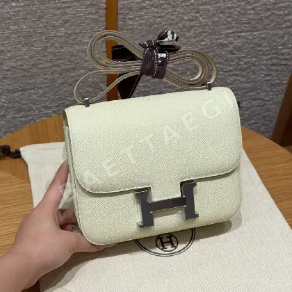 에르메스 콘스탄스 지갑 192714