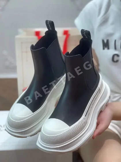 알렉산더맥퀸 플랫폼 앵클 부츠 24267
