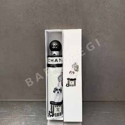 샤넬 삼단 자동 접이식 우산 85298