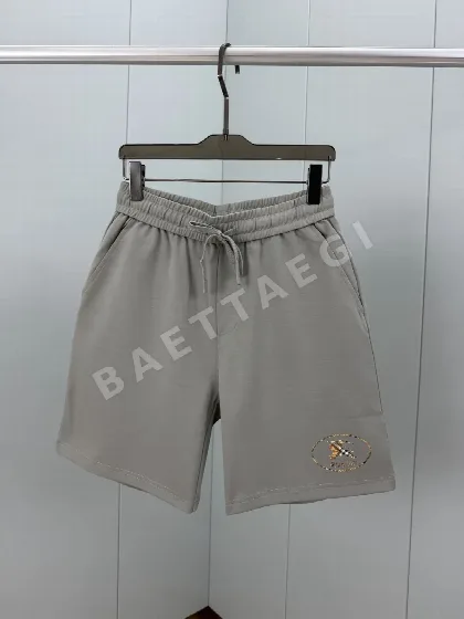 버버리 체크 나이트 스탬프 프린트 남성 반바지 151423