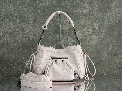 발렌시아가 모터사이클 버킷 가방 186518
