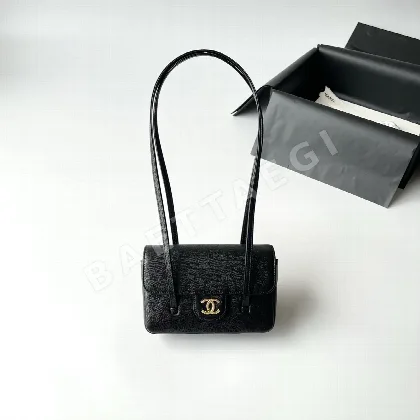 샤넬 캐비어 소가죽 미니 핸드백 141487