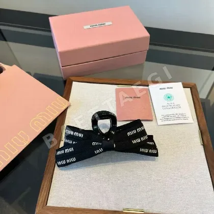 미우미우 헤어 클립 183743