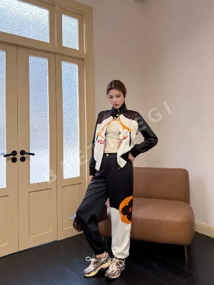 루이비통 패치워크 프린트 트랙수트 세트 156689