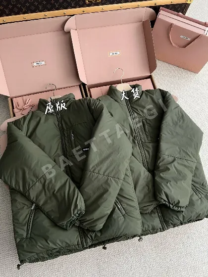 미우미우 여성 패딩 재킷 206597