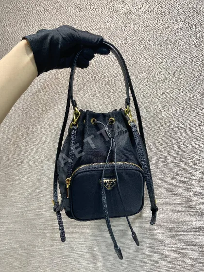 프라다 미니 사이즈 가방 66451