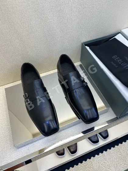 벨루티 로퍼 가죽 수작업 도색 205425