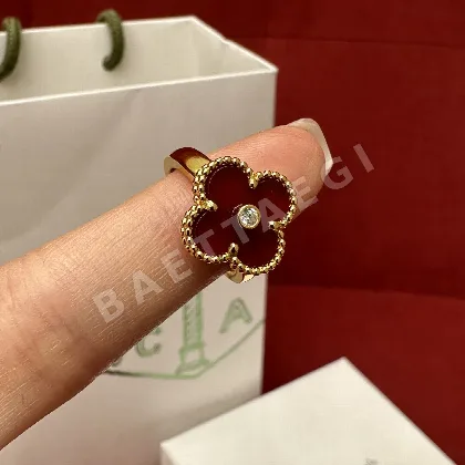 반클리프앤아펠 빈티지 알함브라 네 잎 클로버 다이아몬드 반지 178584