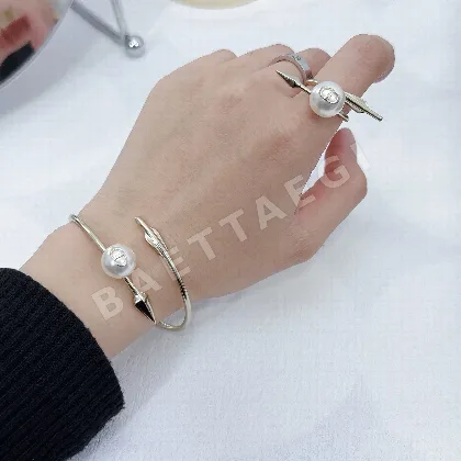 디올 반지 60422