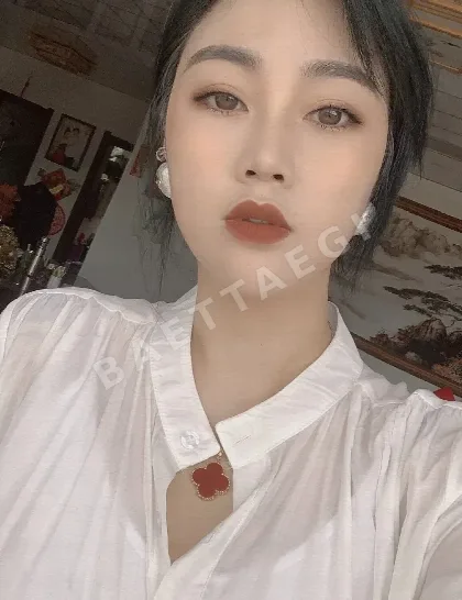 반클리프앤아펠 매직 알함브라 대형 네 잎 클로버 18K 골드 목걸이 63720