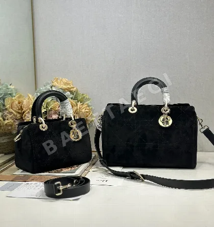 디올 레디 블랙 플리스 안감 핸드백 196732