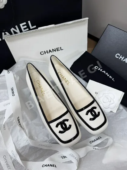 샤넬 힐 여성 블랙 더블 C 로고 169998