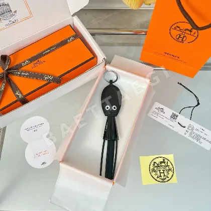 에르메스 타코 펜던트 키링 124307