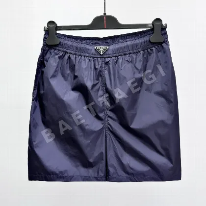 프라다 Re-Nylon 솔리드 컬러 엘라스틱 비치 반바지 41245 Prada Shorts
