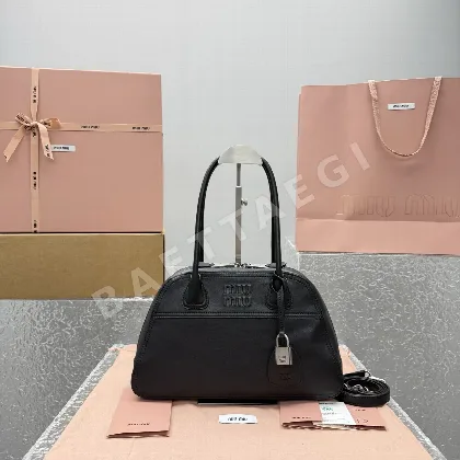 미우미우 빈티지 플로키 가죽 볼링백 68545