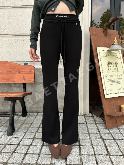 샤넬 플레어 여성 바지 202617