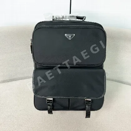 프라다 낙하산 소재 남성용 트래블 백팩 2VZ049