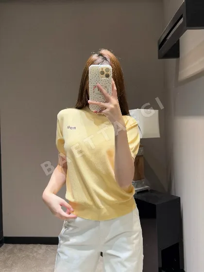 프라다 옐로우 자수 니트 반팔 크롭 톱 53758