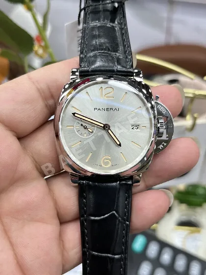 파네라이 PAM1249 시계