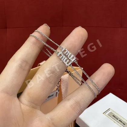 미우미우 더블 체인 레터 장식 팔찌 178708