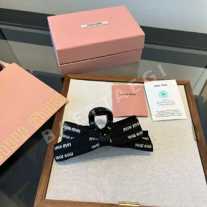 미우미우 헤어 클립 183878