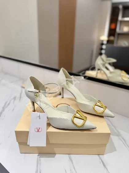 발렌티노 V로고 백리스 샌들 힐 147450