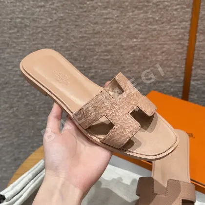 에르메스 오란 샌들 8530