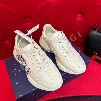 구찌 청키 스니커즈 26611