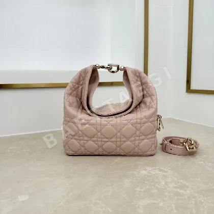 디올 뚜주흐 호보 버킷 가방 147575