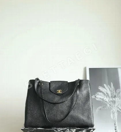 샤넬 리치 패턴 대형 숄더백 193253