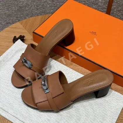 에르메스 지지50 샌들 골든 브라운 카프스킨 골드 컬러 164719