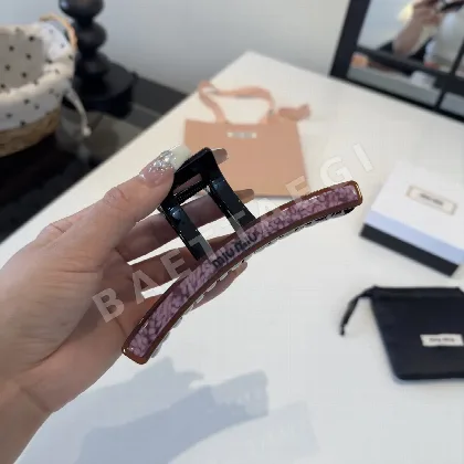 미우미우 클로 크립 헤어악세사리 183917