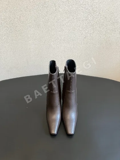 생로랑 부츠 여성 가죽 스퀘어토 207494