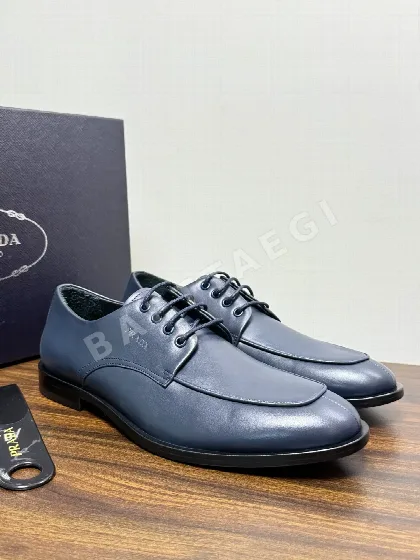프라다 로퍼 가죽 정교한 바느질 208163